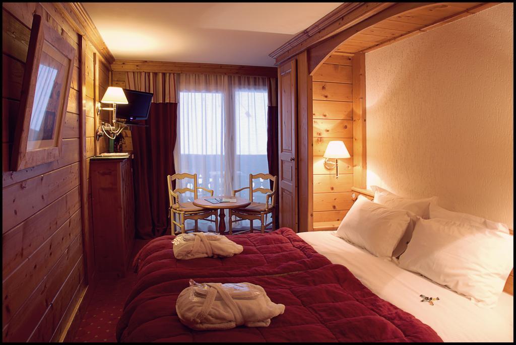 Chambre Double Classique (2 Adultes)